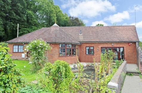 Eling Hill, Totton, Southampton, Hampshire, SO40 9HF