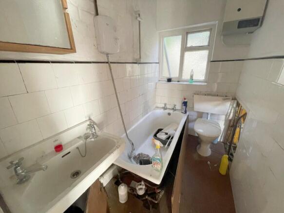 G/F BATHROOM