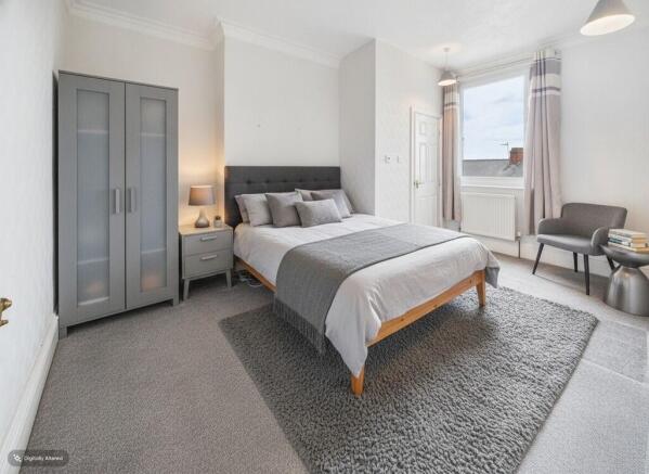 2 bed Flat for sale Image 10