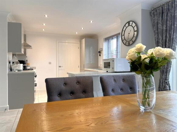 Dining kitchen 514