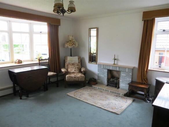 SITTING ROOM