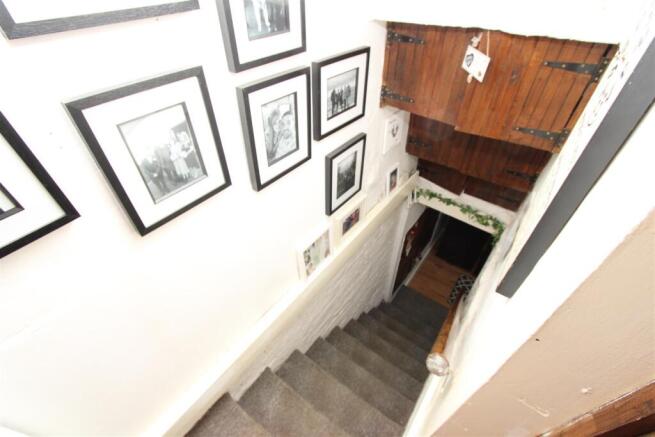 2 bed Terraced for sale Image 12