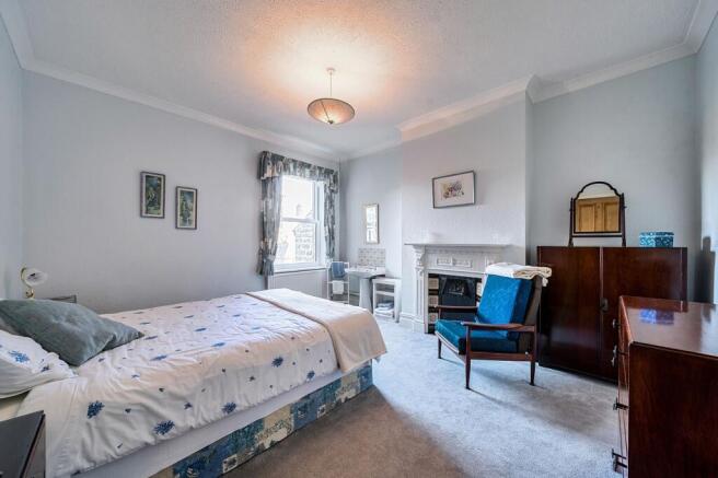 5 bed Terraced for sale Image 12
