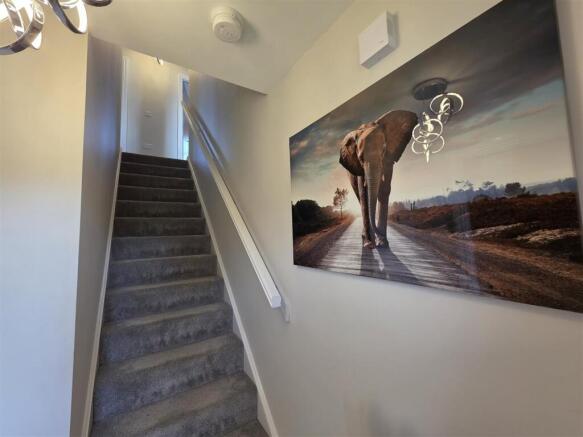 4 bed Detached for sale Image 7