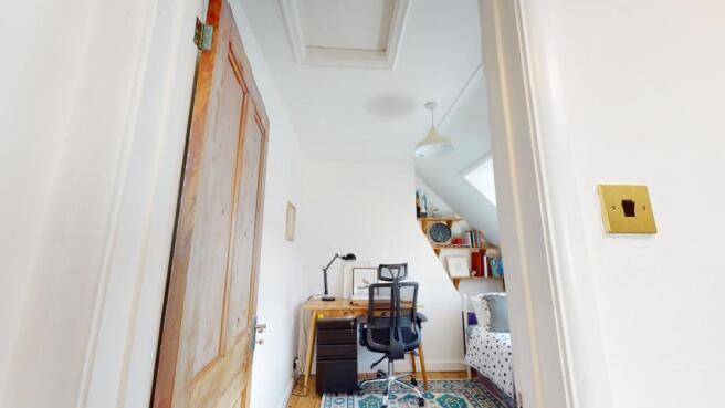 Photo 18