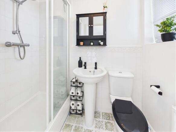 3 bed Semi-Detached for sale Image 9