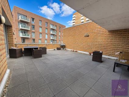 Nelson Walk, London, E3