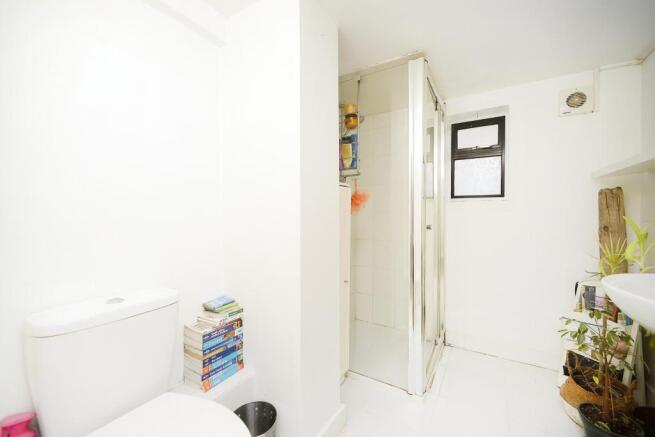 Annexe Shower Room