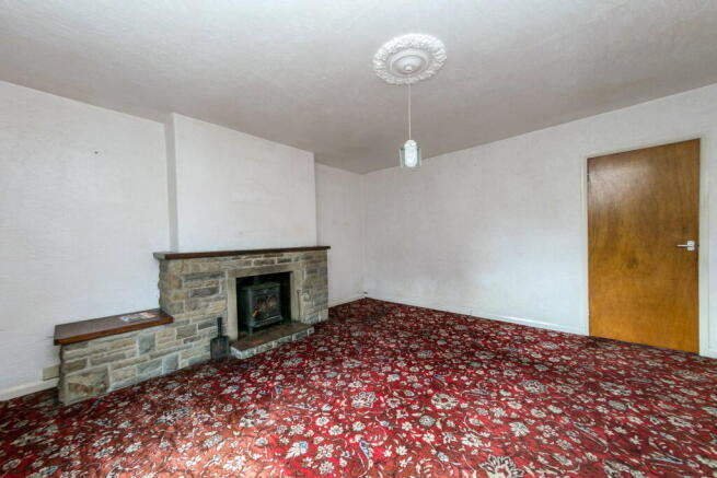 Turnshaw Road, Kirkburton, Huddersfield, HD8 photo 4