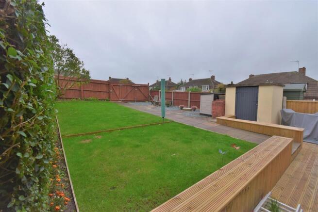 REAR GARDEN ASPECT 2