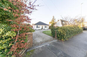 5 Trevarren, Carr Lane, Poulton-le-fylde FY6 9BA