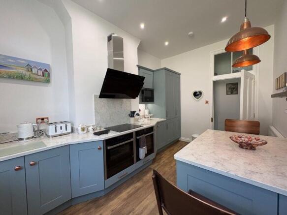 2 bed Apartment for sale Image 9