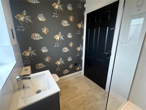 Pishower Room