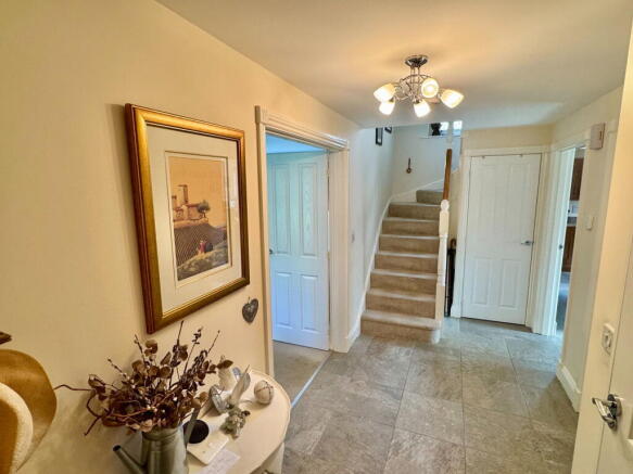 4 bed Detached for sale Image 7