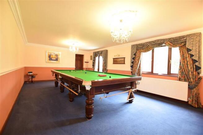 GAMES ROOM
