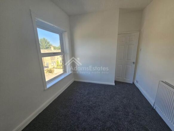 2 bed Terraced for sale Image 6
