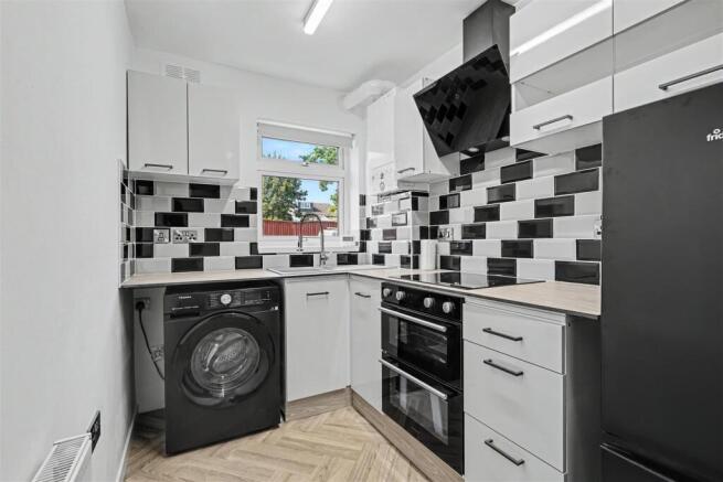 Kitchen 1_1.jpeg