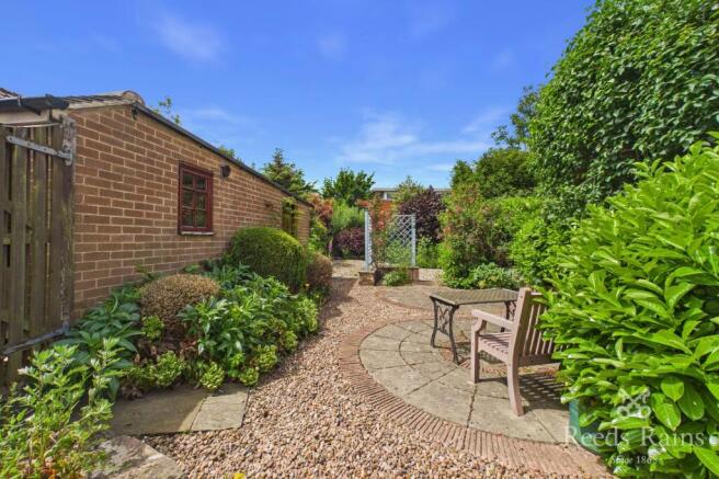 3 bed Semi-Detached for sale Image 11