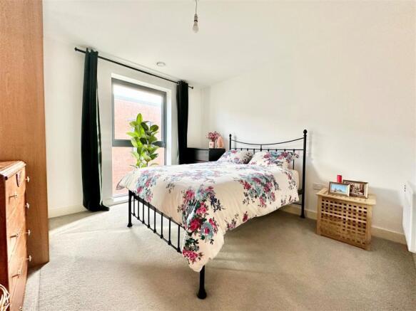 Bedroom1.jpg