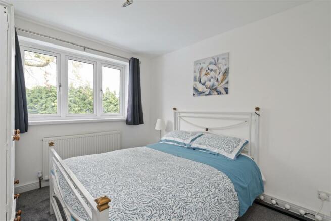 16 Finwood Close-29_lo.jpg