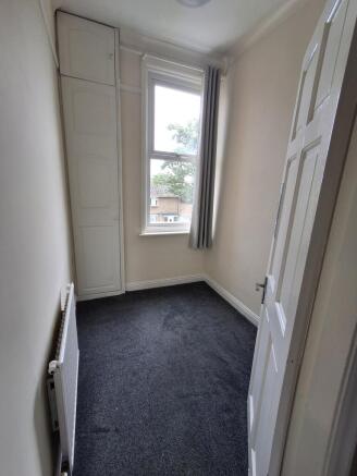 4 bed Semi-Detached for sale Image 12