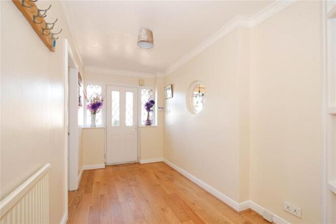 4 bed Detached for sale Image 9