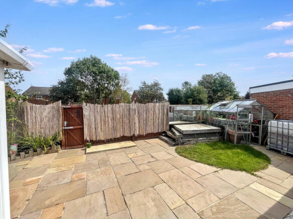 1 bed Semi-Detached Bungalow for sale Image 12