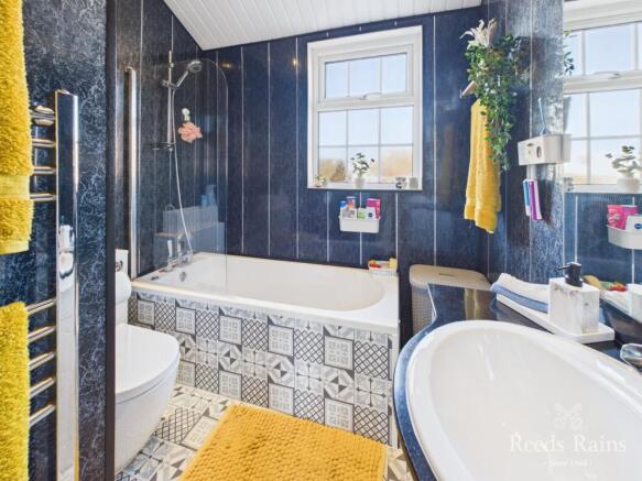 2 bed Terraced for sale Image 7