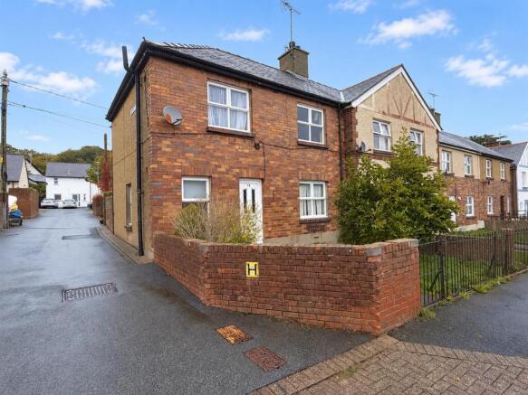 3-bed terraced on 18, Maes Hyfryd, Beaumaris, £159,500