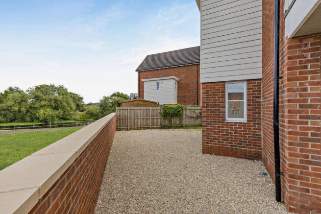 4 bed Detached for sale Image 5