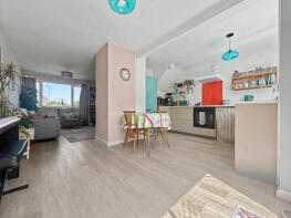 286, Windrush, Highworth, Swindon SN6 7ED