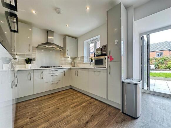 24b7035e--4A9E-8D3F-D5BD43E64774-58724-0000145F37F