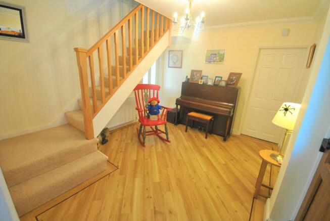 Photo 3
