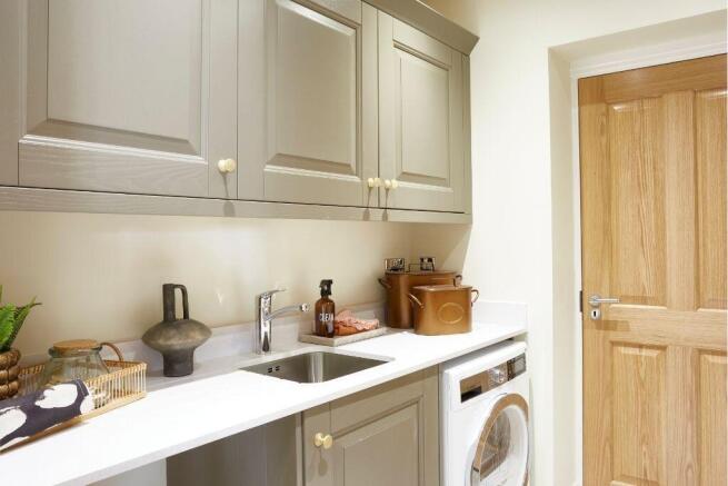 4 bed Detached for sale Image 6