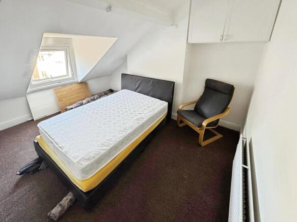 94ec4559-WhatsApp 20