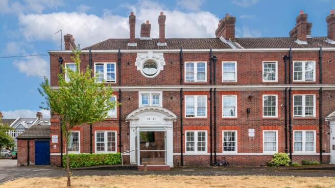 50 Cleverly Estate, Wormholt Road, Shepherds Bush, London, W12 0LY