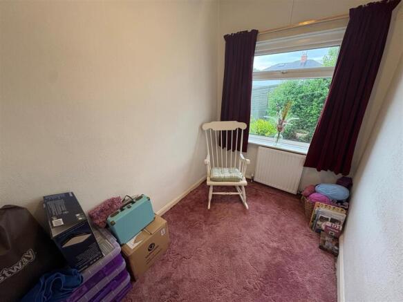 2 bed Semi-Detached Bungalow for sale Image 8