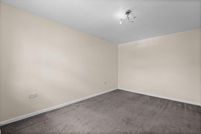 4 bed Town House for sale Image 8