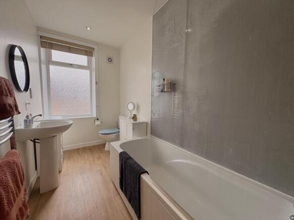 2 bed Terraced for sale Image 12