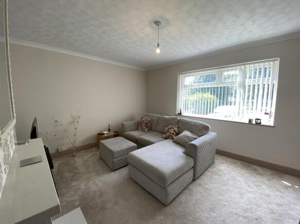 Lounge 2