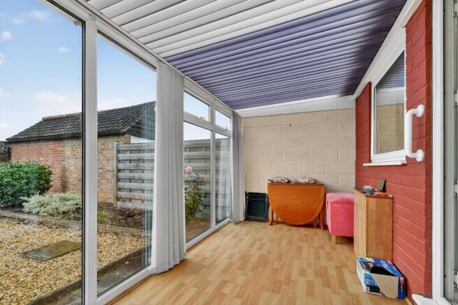 2 bed Detached Bungalow for sale Image 5
