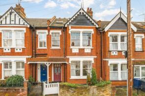 14, Lawn Gardens, London W7 3JN