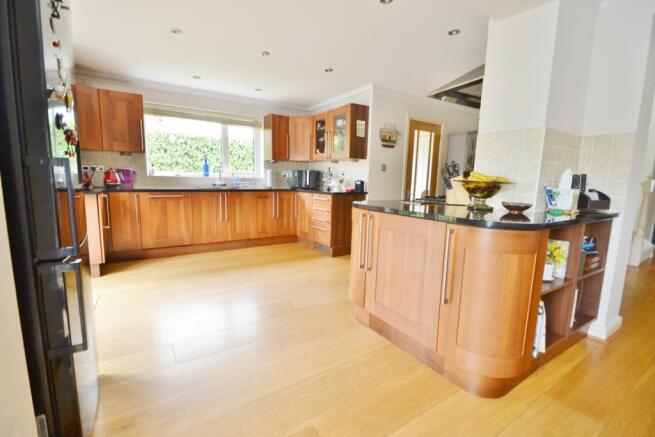 Kitchen/Breakfast Ro