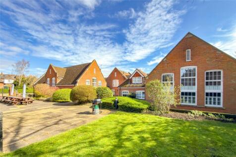 Old Priory Park, Old London Road, St. Albans, Hertfordshire, AL1