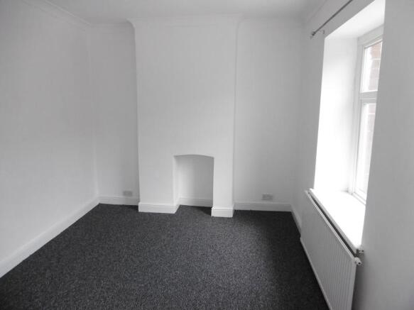 Bedroom 1 (FRONT)