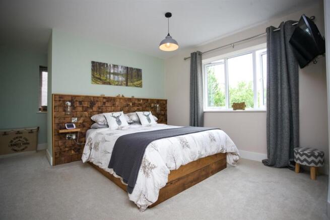 Main Bedroom Suite