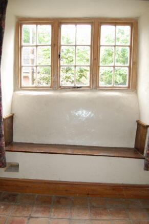 DINING ROOM BAY WINDOW