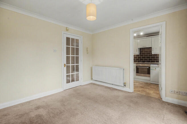Living Area - Ang...