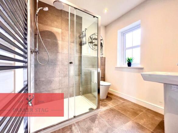 4 bed Detached for sale Image 12