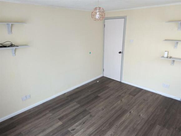 Lounge2.jpg